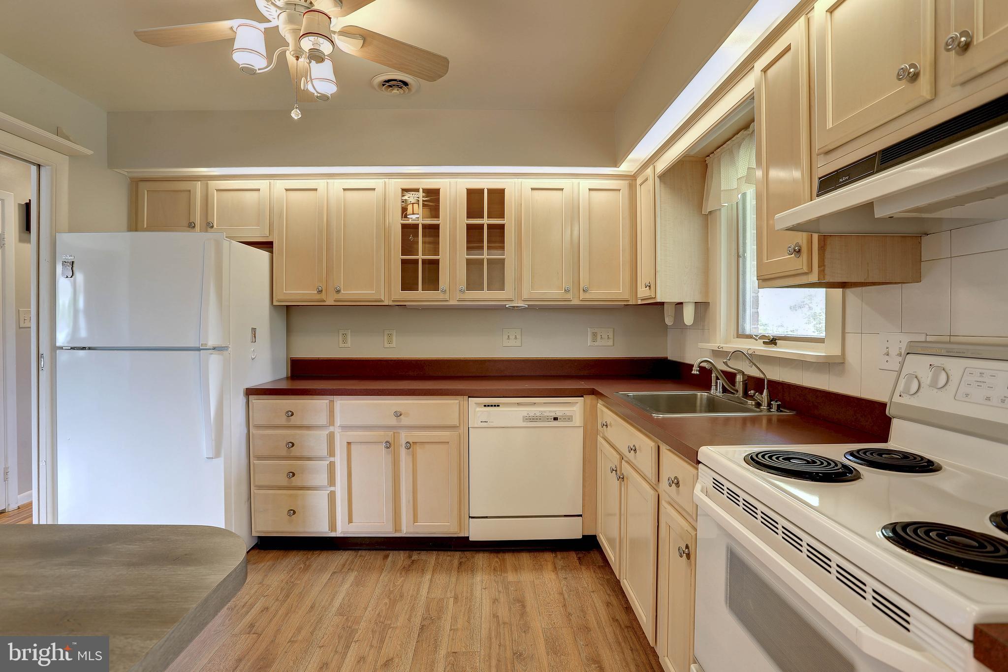 7602 Laurel Ridge Court Laurel, MD 20707 - Photo 11 of 45 Gallery Image 11