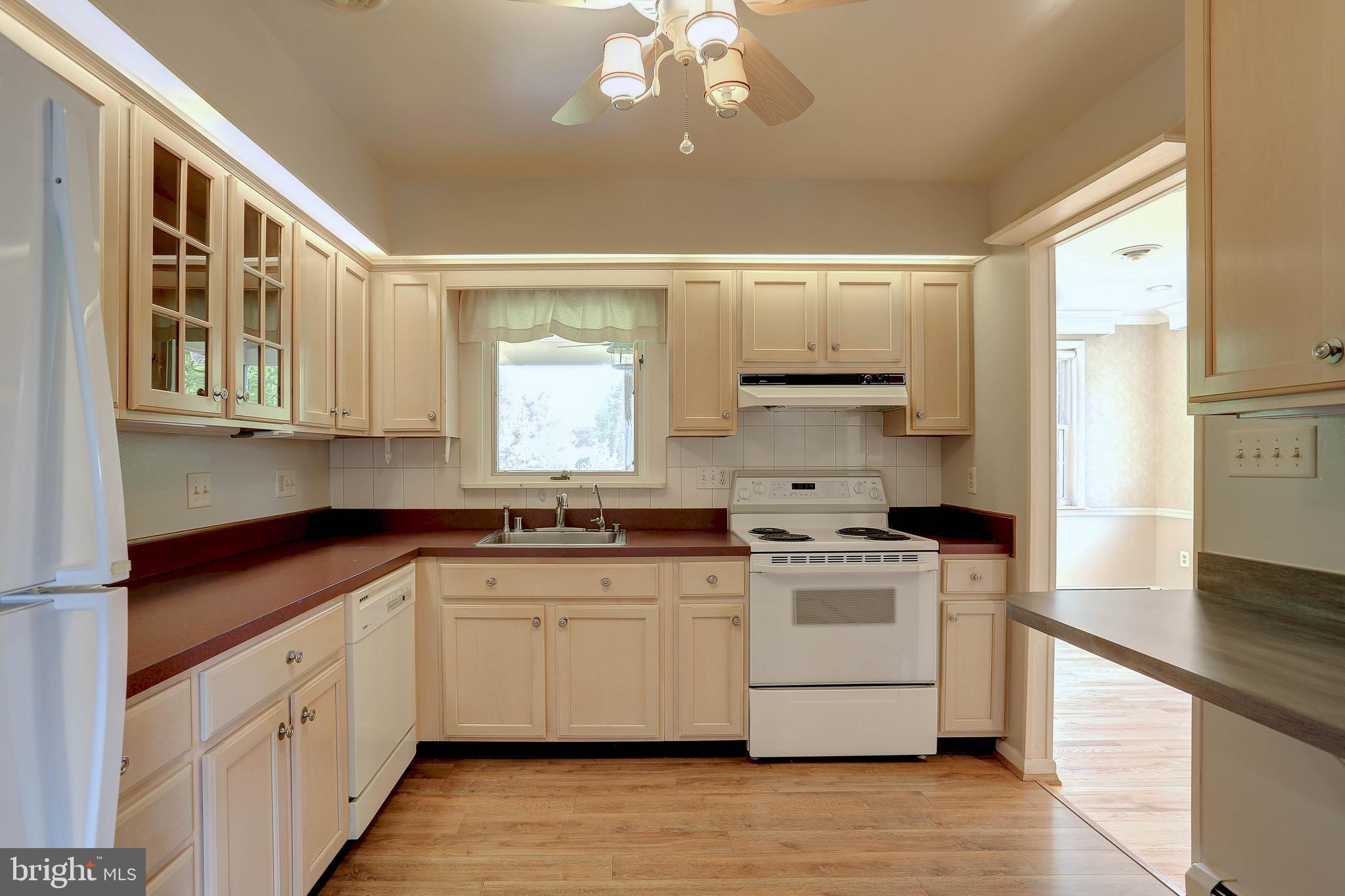 7602 Laurel Ridge Court Laurel, MD 20707 - Photo 12 of 45 Gallery Image 12