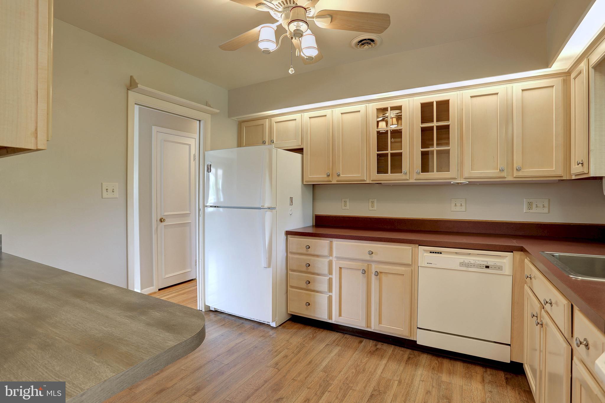 7602 Laurel Ridge Court Laurel, MD 20707 - Photo 10 of 45 Gallery Image 10