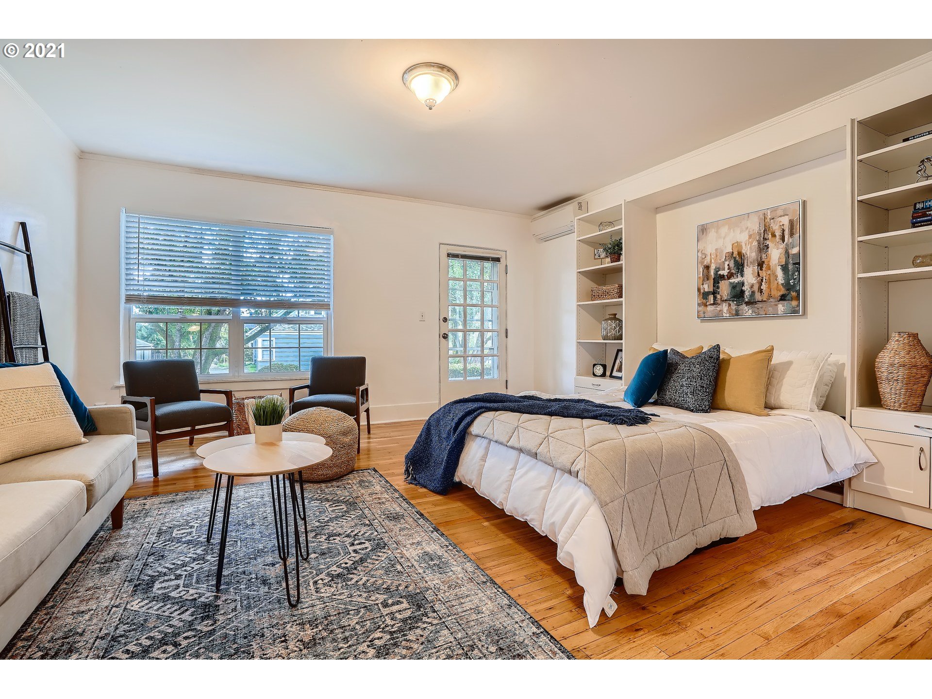 2601 Northwest Raleigh Street, Unit 14 Portland, OR 97210 - Photo 2 of 11 Gallery Image 2