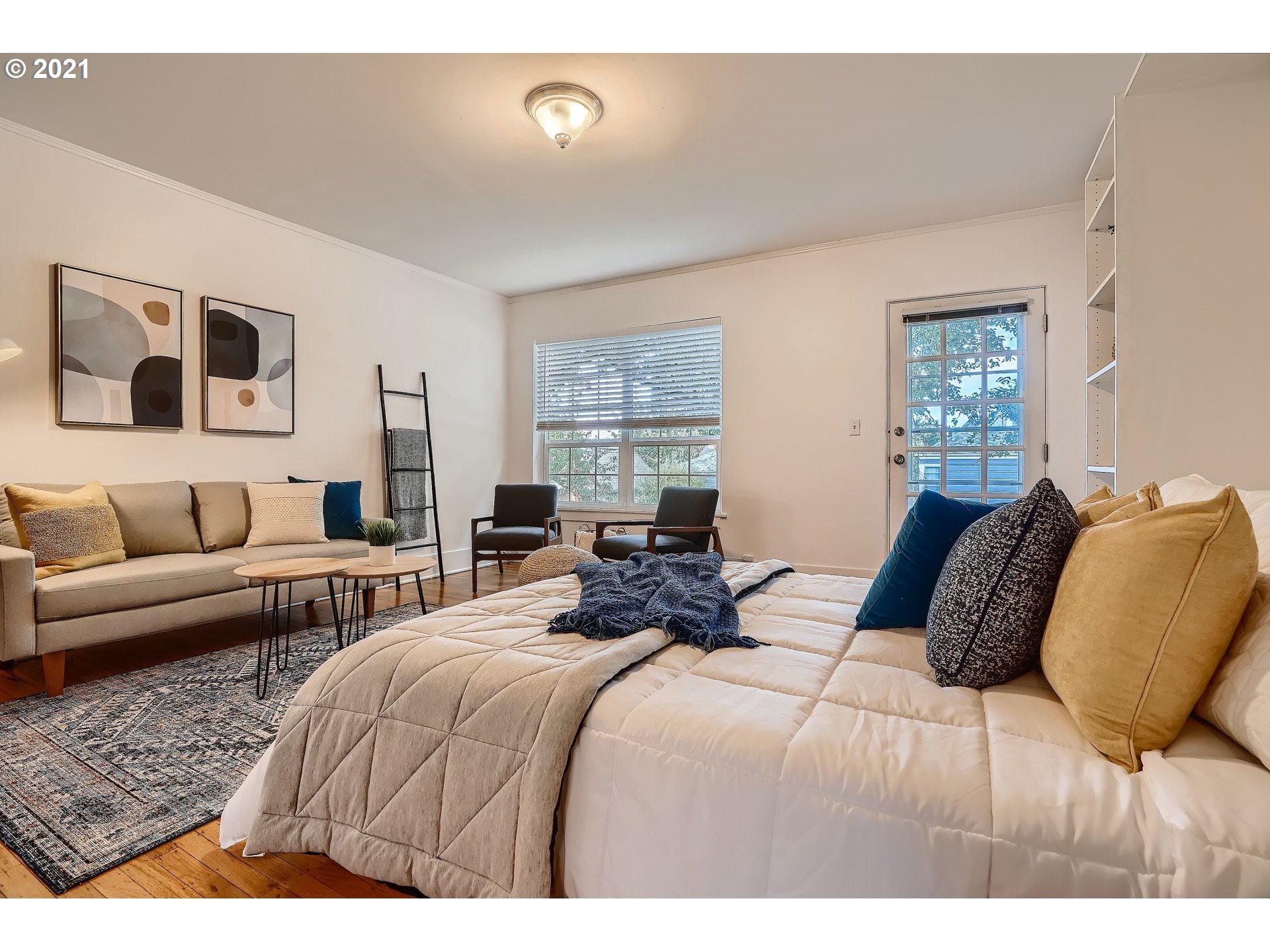 2601 Northwest Raleigh Street, Unit 14 Portland, OR 97210 - Photo 5 of 11 Gallery Image 5