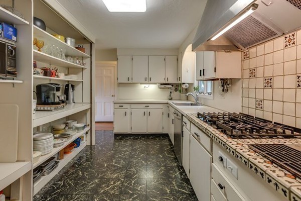 47 Spellman Road Westwood, MA 02090 - Photo 13 of 30 Gallery Image 13