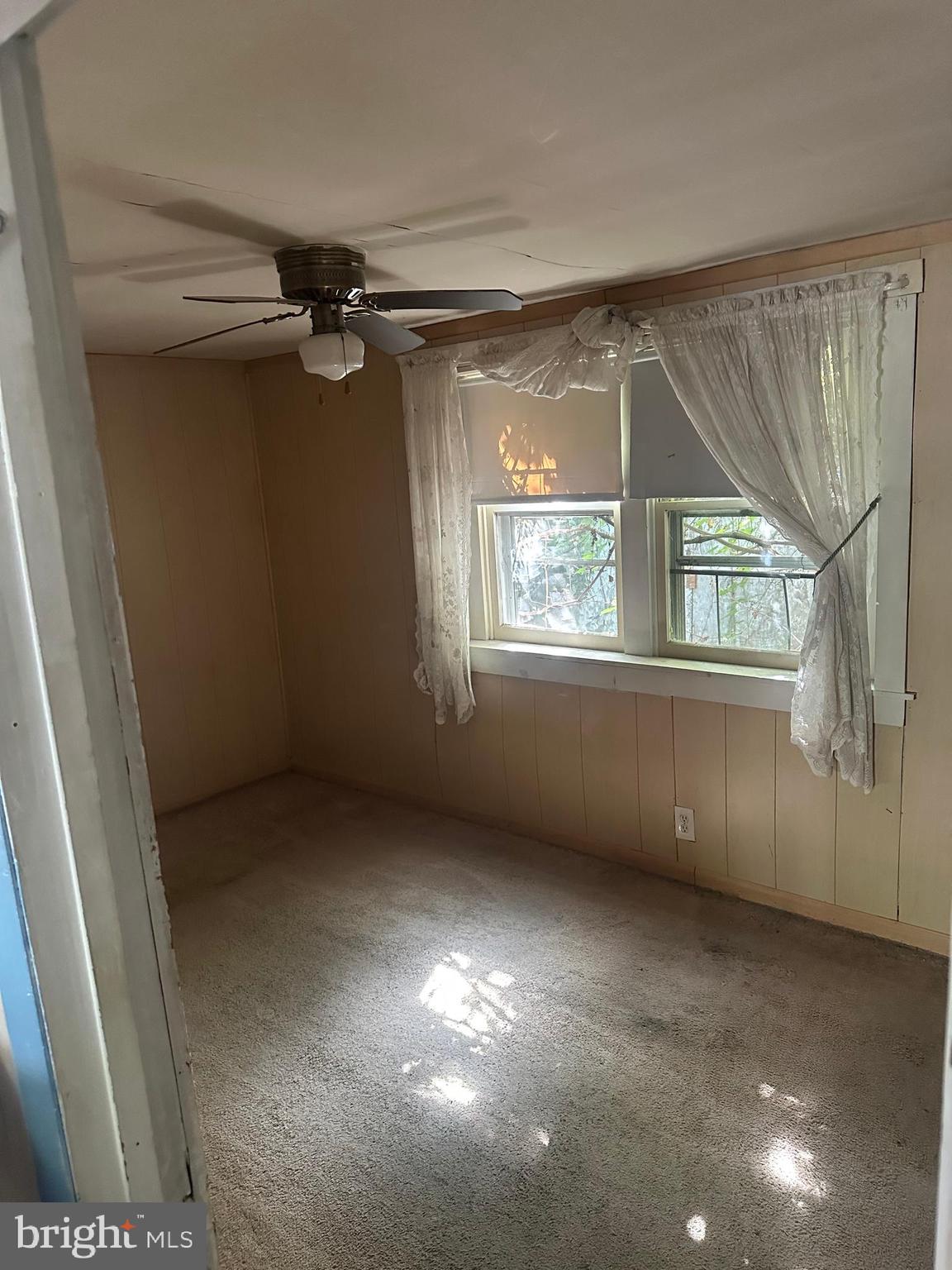 1516 Fairview Avenue Langhorne, PA 19047 - Photo 11 of 26 an empty room with windows