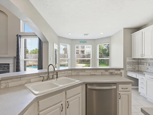 $550,000 | 23706 Shadow Creek Court, Katy, TX 77494