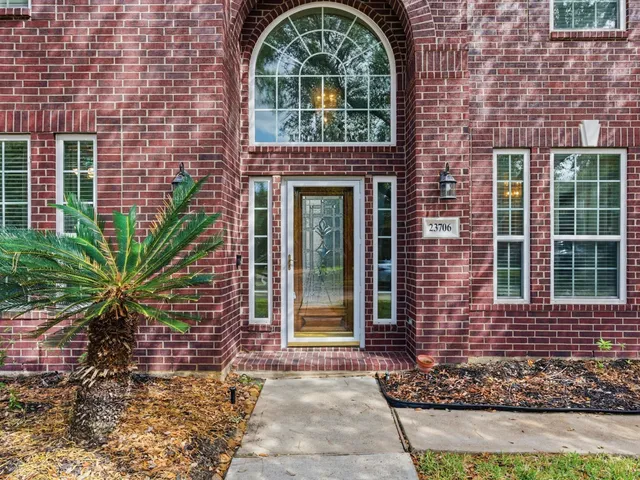 $550,000 | 23706 Shadow Creek Court, Katy, TX 77494