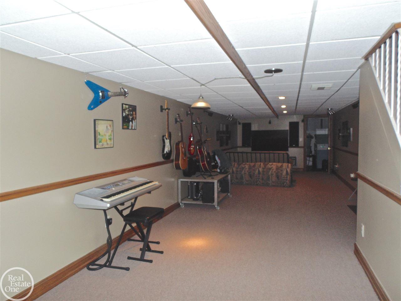 2290 Chicago Road Warren, MI 48092 - Photo 30 of 39
