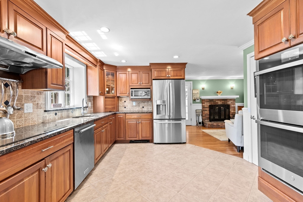 7 Ritter Road Hingham, MA 02043 - Photo 6 of 42 Gallery Image 6