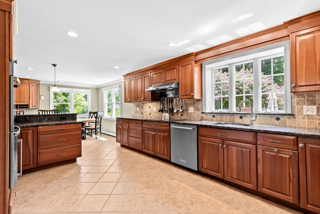 7 Ritter Road Hingham, MA 02043 - Photo 7 of 42 Gallery Image 7