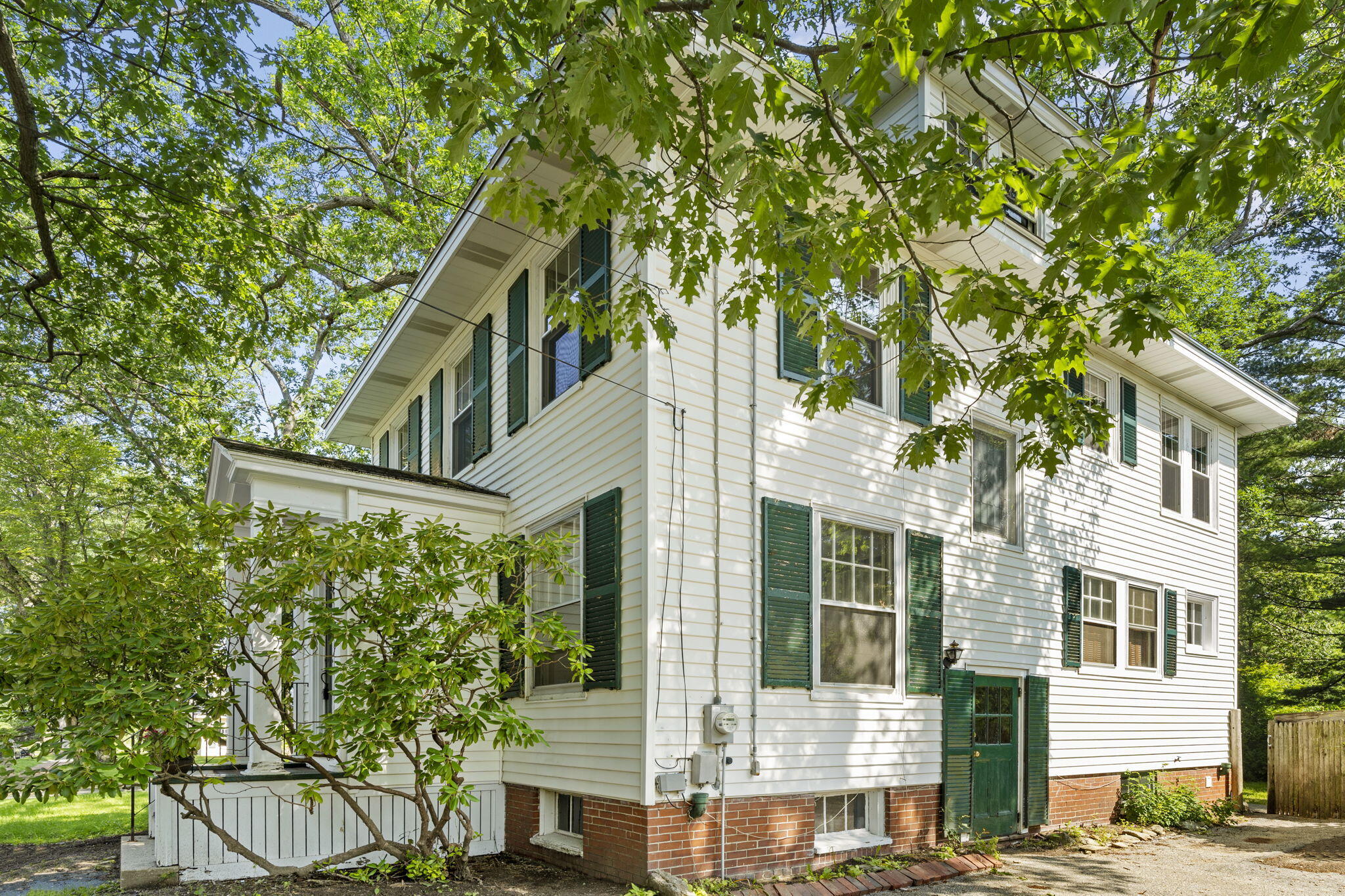 168 Clinton Street Portland, ME 04103 - Photo 2 of 27 4-web-or-mls-DSC08592