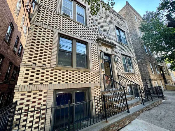 $1,725 | 124 74th Street, Unit 3, North Bergen, NJ 07047