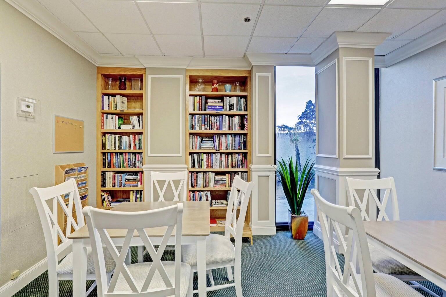 5510 North Ocean Drive, Unit 17D Singer Island, FL 33404 - Photo 8 of 57 20210409115703567232000000-o