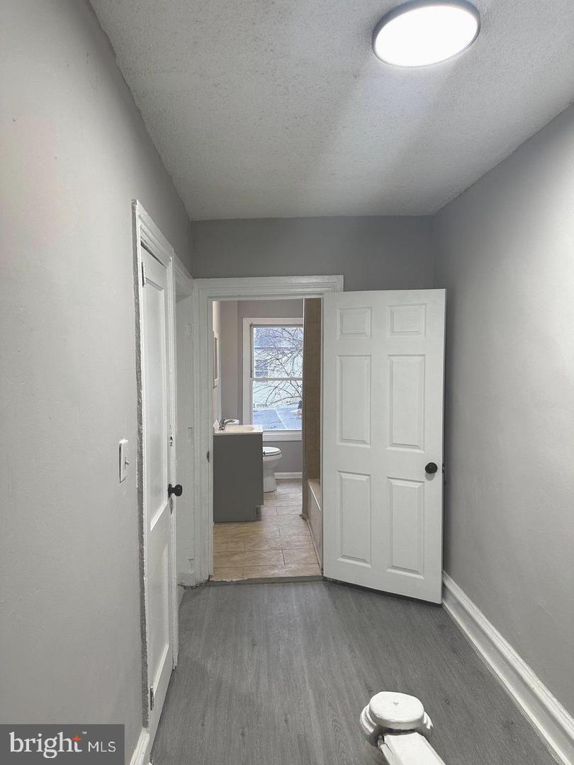 102 Spring Street Trenton, NJ 08618 - Photo 3 of 20