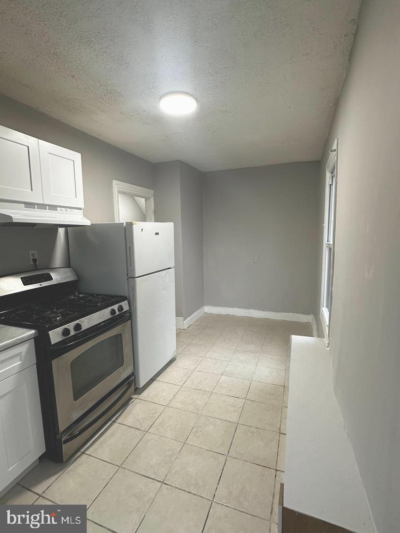 102 Spring Street Trenton, NJ 08618 - Photo 4 of 20