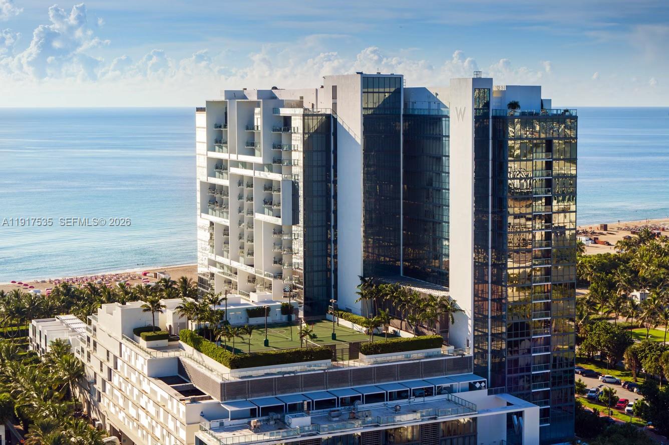 2201 Collins Avenue, Unit 401 Miami Beach, FL 33139 - Photo 20 of 20 a view of roof with sitting area