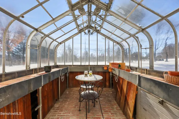 $1,500,000 | 802 State Road, Richmond, MA 01254