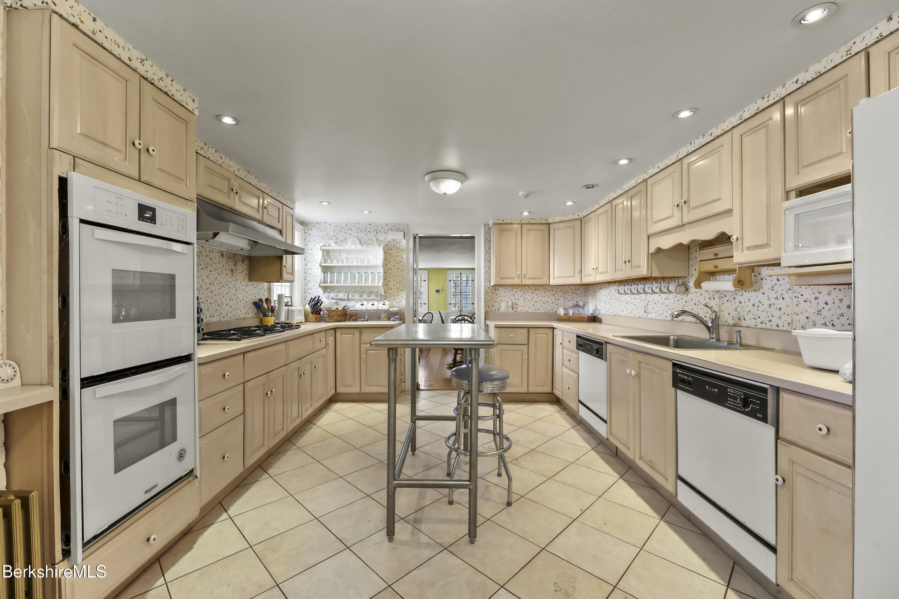 802 State Road Richmond, MA 01254 - Photo 16 of 43 Kitchen