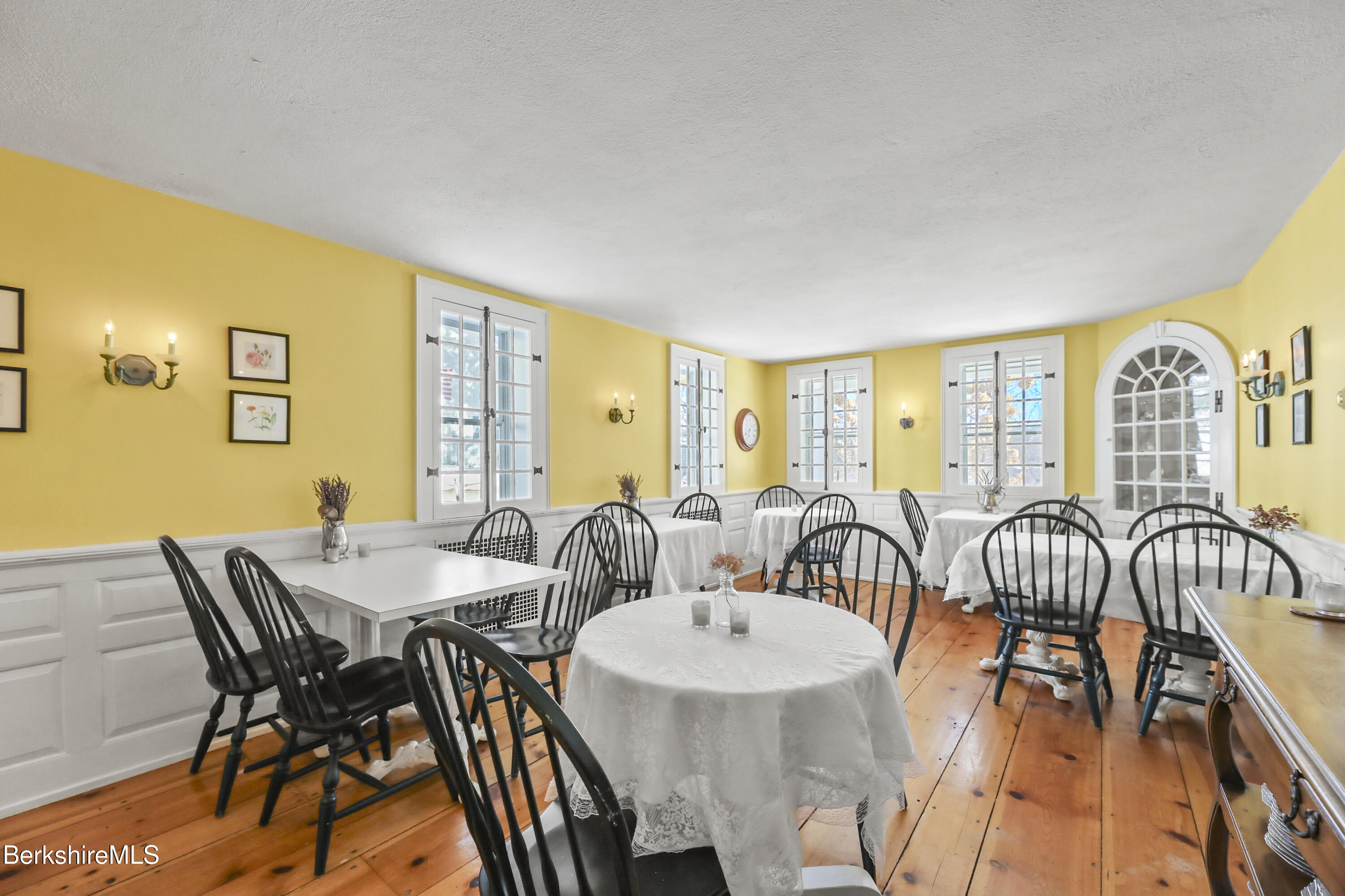 802 State Road Richmond, MA 01254 - Photo 17 of 43 Dining Room