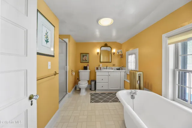 $1,500,000 | 802 State Road, Richmond, MA 01254