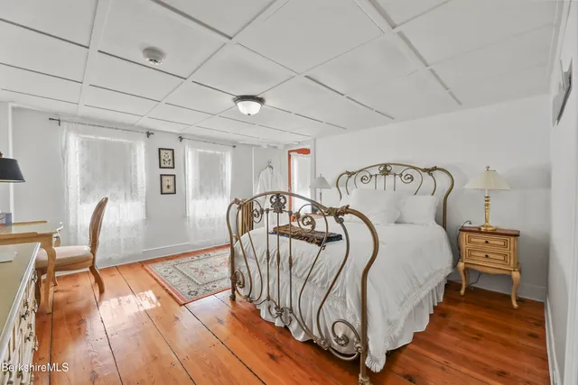 $1,500,000 | 802 State Road, Richmond, MA 01254