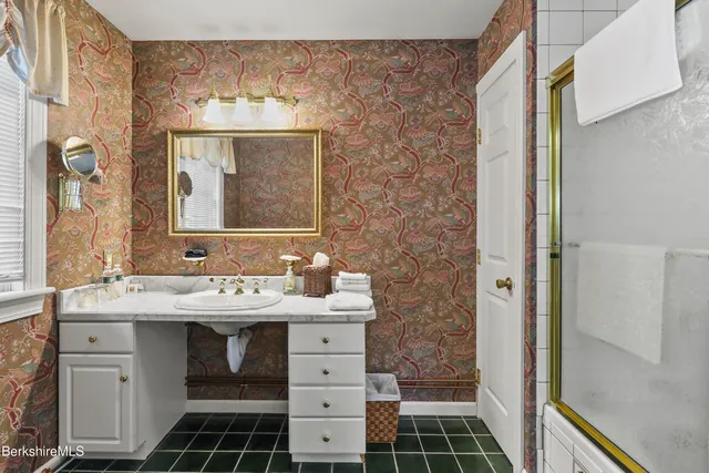 $1,500,000 | 802 State Road, Richmond, MA 01254