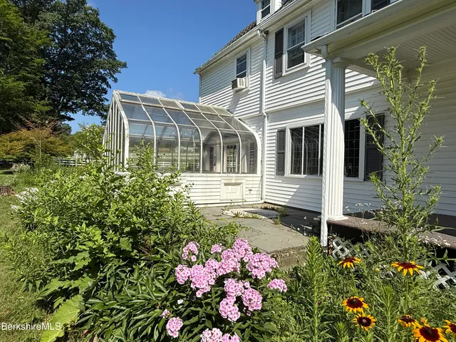 $1,500,000 | 802 State Road, Richmond, MA 01254