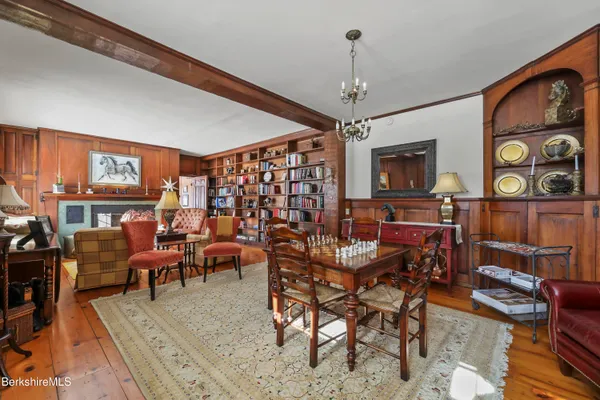 $1,500,000 | 802 State Road, Richmond, MA 01254