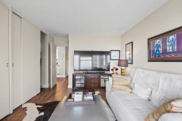 $515,000 | 1000 North Lake Shore Drive, Unit 808, Chicago, IL 60611