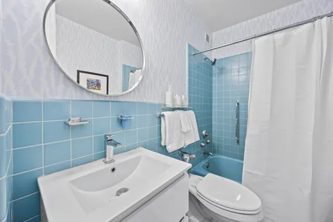$485,000 | 1000 North Lake Shore Drive, Unit 808, Chicago, IL 60611