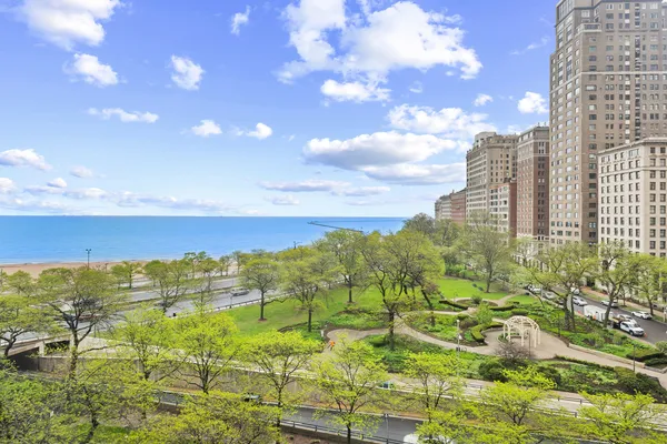 $515,000 | 1000 North Lake Shore Drive, Unit 808, Chicago, IL 60611