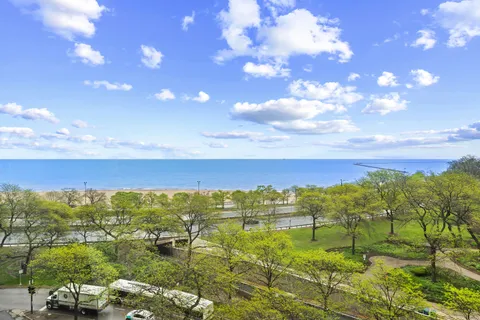 $485,000 | 1000 North Lake Shore Drive, Unit 808, Chicago, IL 60611