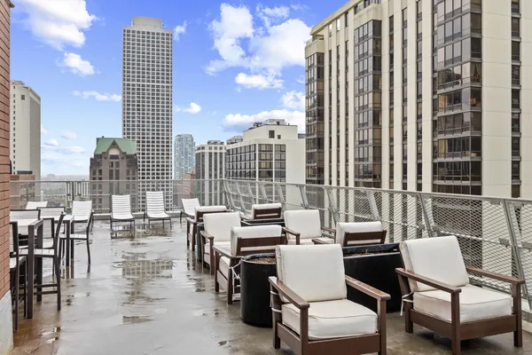 $515,000 | 1000 North Lake Shore Drive, Unit 808, Chicago, IL 60611