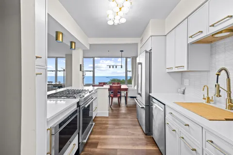 $485,000 | 1000 North Lake Shore Drive, Unit 808, Chicago, IL 60611
