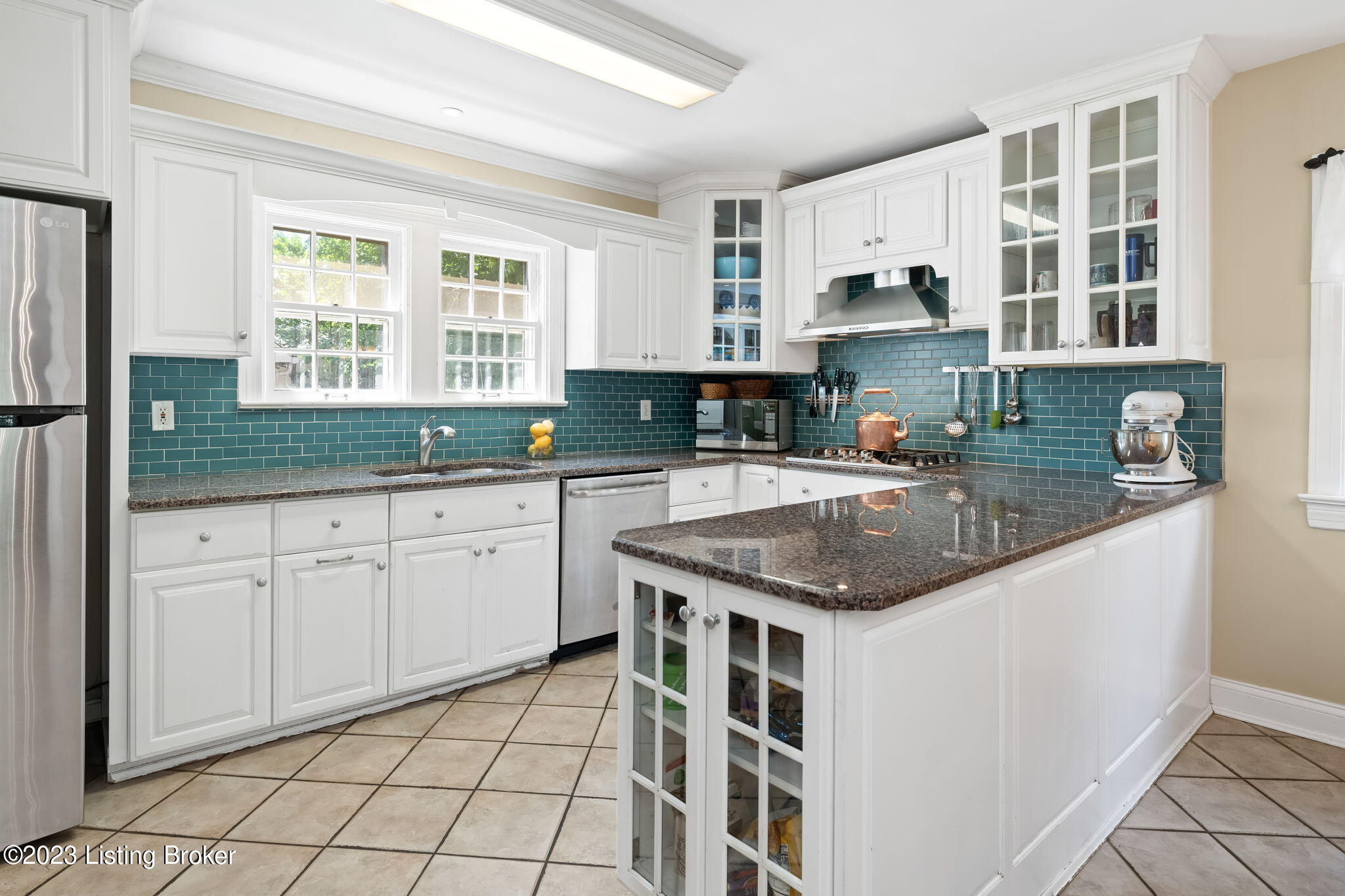 2970 Lexington Road Louisville, KY 40206 - Photo 18 of 59 43-web-or-mls-2970 Lexington Rd-43