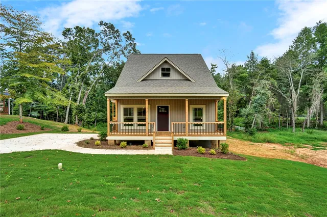 $260,000 | 312 Forest Creek Drive, Seneca, SC 29678