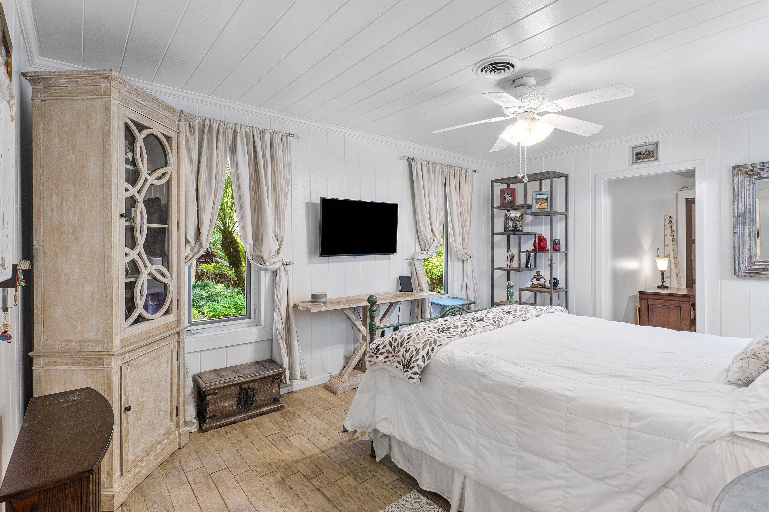 802 Northeast 2nd Street Delray Beach, FL 33483 - Photo 30 of 52 802 NE 2nd Street