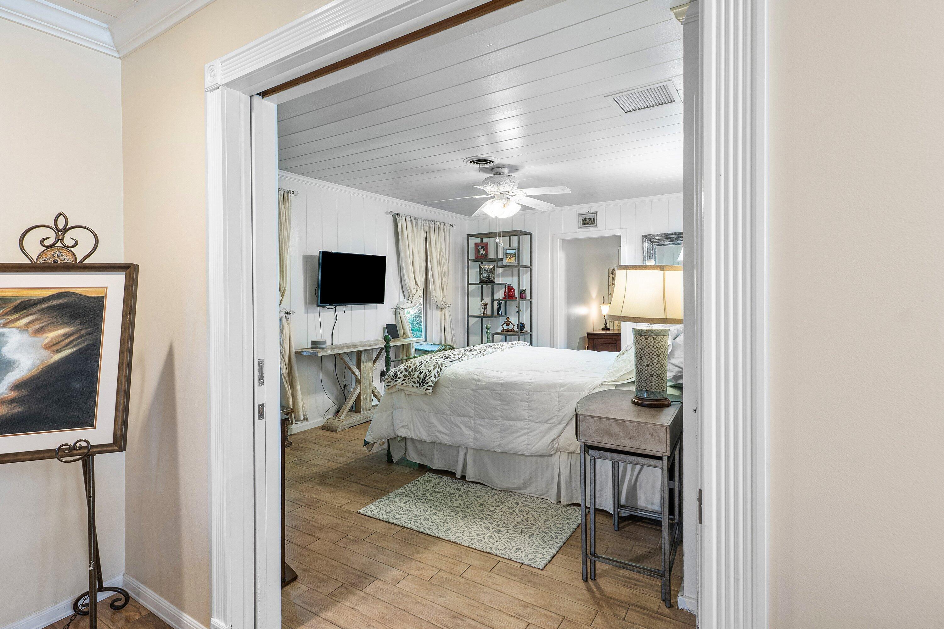 802 Northeast 2nd Street Delray Beach, FL 33483 - Photo 31 of 52 802 NE 2nd Street