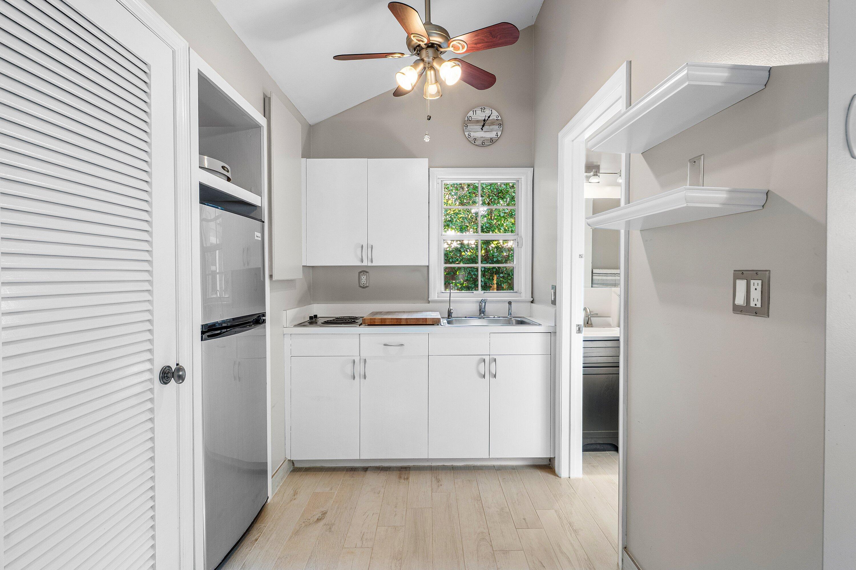 802 Northeast 2nd Street Delray Beach, FL 33483 - Photo 40 of 52 802 NE 2nd Street