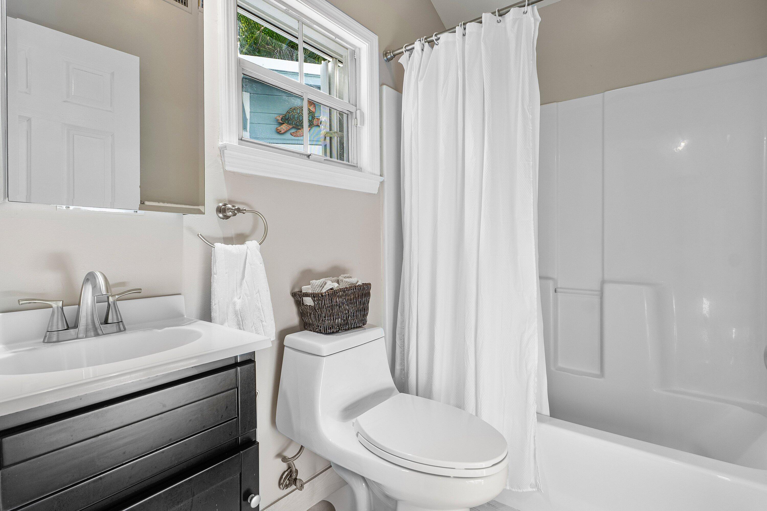 802 Northeast 2nd Street Delray Beach, FL 33483 - Photo 41 of 52 802 NE 2nd Street