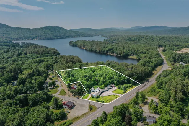 $1,550,000 | 626 West Main Street, Hillsborough, NH 03440