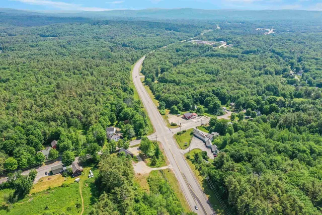 $1,550,000 | 626 West Main Street, Hillsborough, NH 03440
