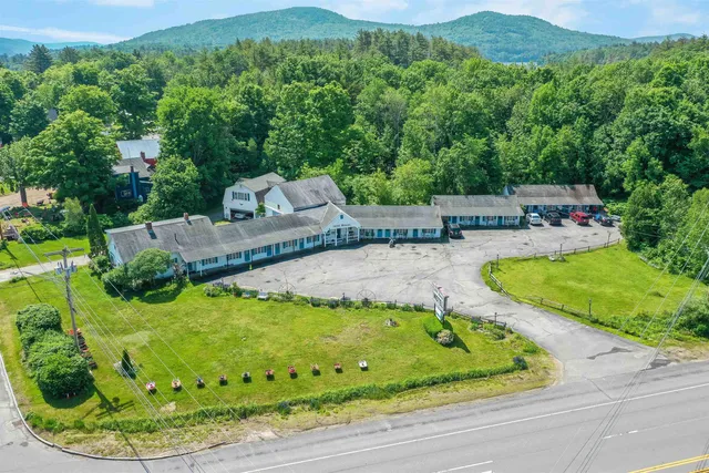 $1,550,000 | 626 West Main Street, Hillsborough, NH 03440