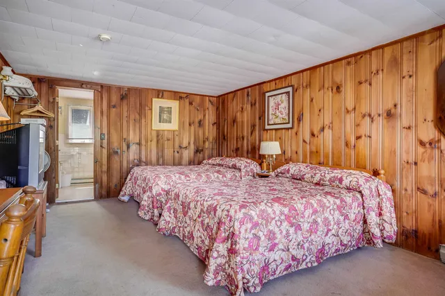 $1,550,000 | 626 West Main Street, Hillsborough, NH 03440