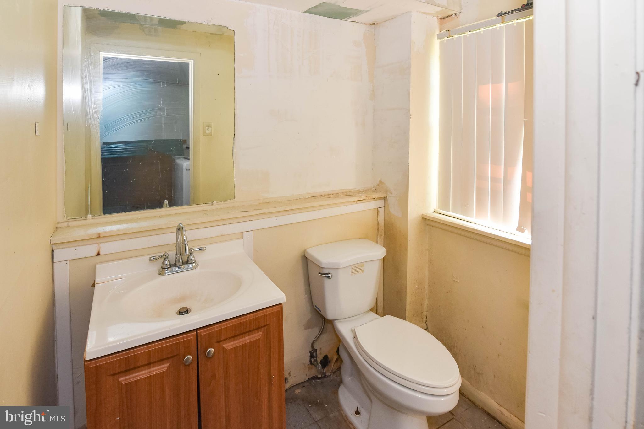4510 Old Court Road Baltimore, MD 21208 - Photo 30 of 49