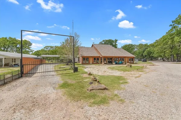 $660,000 | 7272 County Road 3516, Quinlan, TX 75474