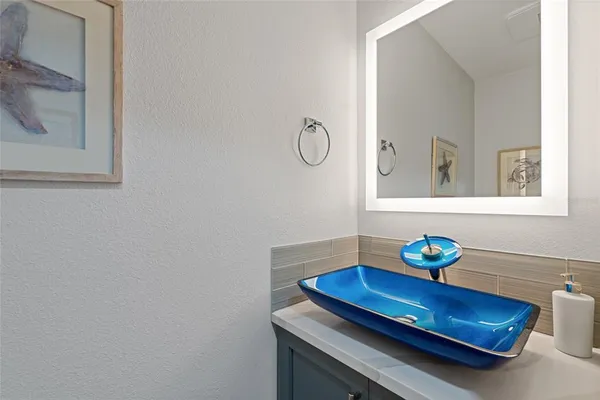 $395,000 | 2700 Bayshore Boulevard, Unit 560, Dunedin, FL 34698