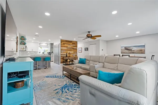 $395,000 | 2700 Bayshore Boulevard, Unit 560, Dunedin, FL 34698