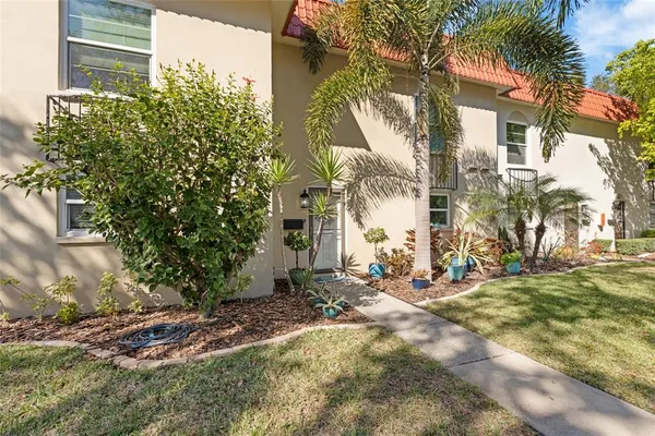 $395,000 | 2700 Bayshore Boulevard, Unit 560, Dunedin, FL 34698
