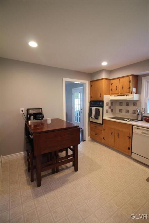 1955 Hopewell Road Bethlehem, PA 18017 - Photo 15 of 20 Gallery Image 15