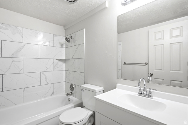 445 West 4900 South, Unit 2 Washington Terrace, UT 84405 - Photo 16 of 21 Bathroom