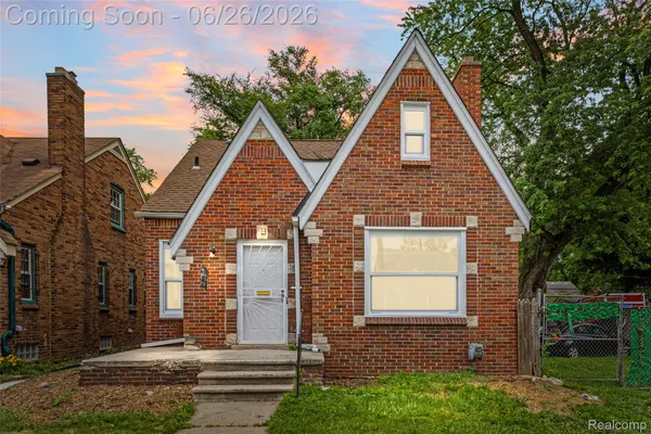 $169,999 | 8310 Whitcomb, Detroit, MI 48228